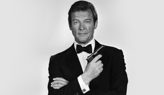 Addio a Roger Moore, 7 volte James Bond